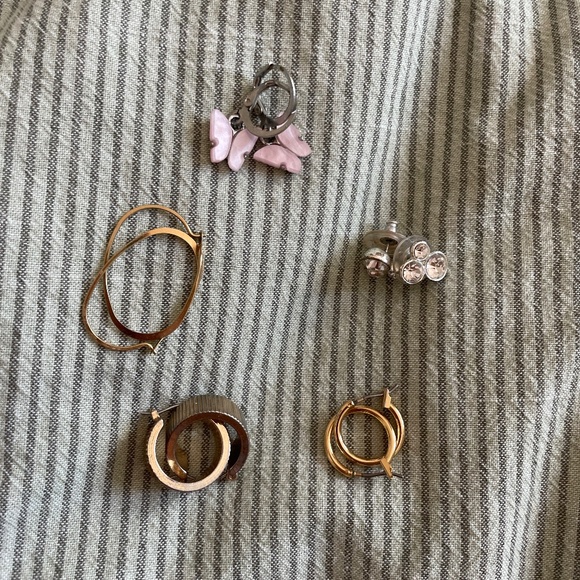 Earrings - Picture 2 of 5